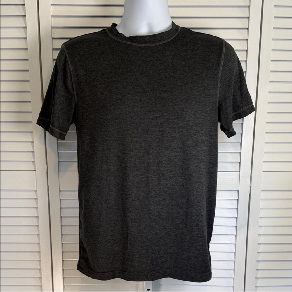 GAIAM Men's Dark Gray Short Sleeve Tee